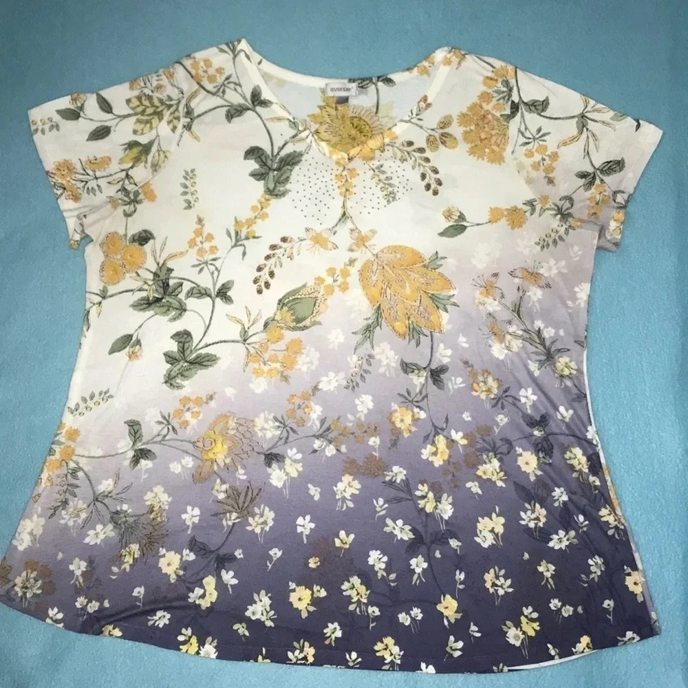 AVENUE top gold bling details floral print short sleeve size 14🌼Host Pick🌼